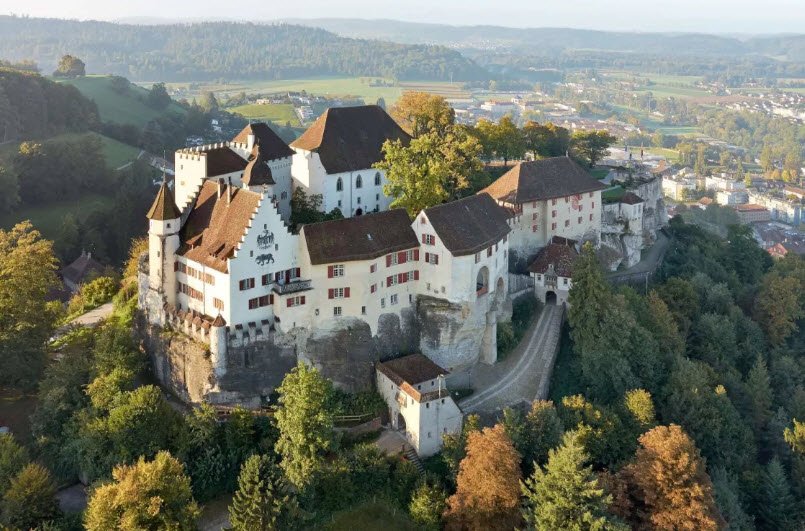 Schloss Lenzburg - Museum Aargau, Lenzburg, Switzerland, Switzerland